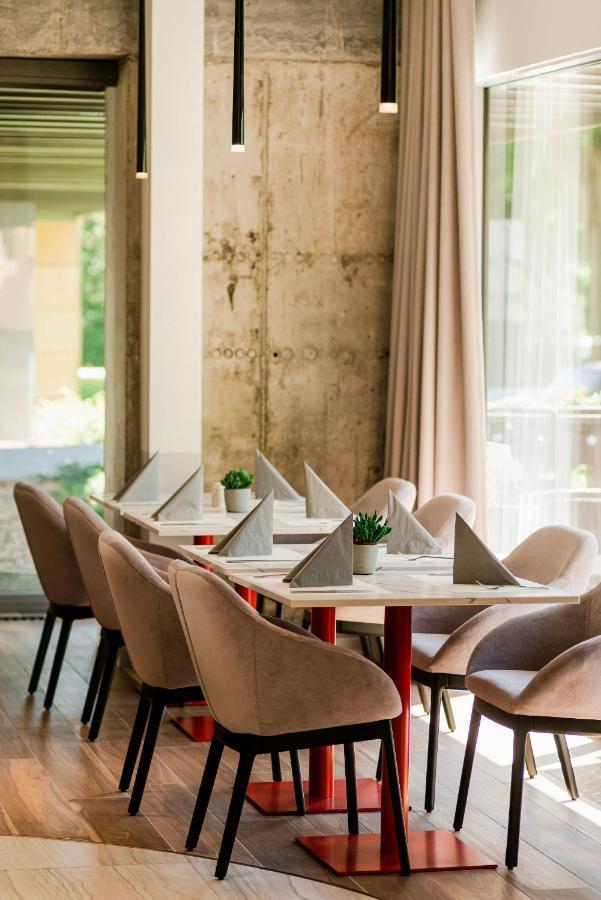 Royal Tulip Sand Kołobrzeg Kültér fotó Restaurant interior